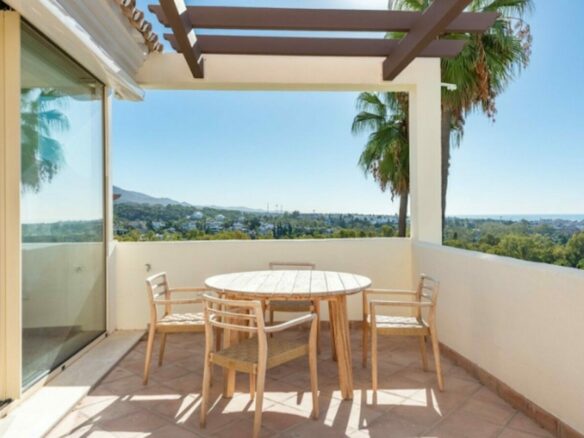 For sale 🌟 Middle Floor Apartment | Les Belvederes, Nueva Andalucía