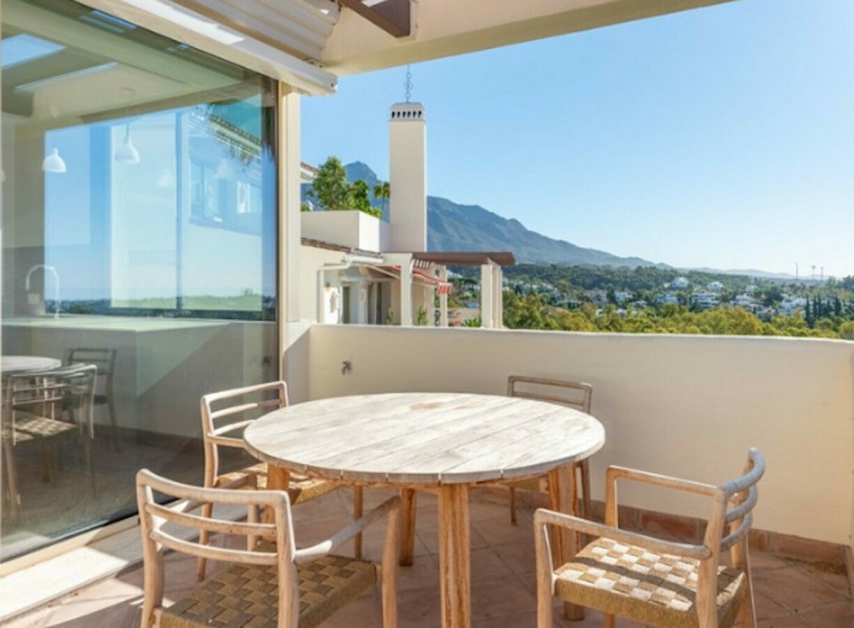 for-sale–middle-floor-apartment-les-belvederes-nueva-andalucia 2025-10-18 at 10.13.57 For sale 🌟 Middle Floor Apartment | Les Belvederes, Nueva Andalucía