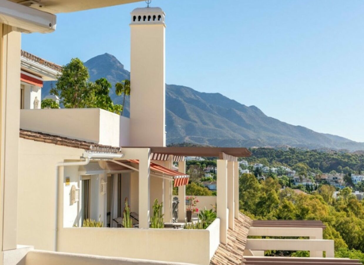 for-sale–middle-floor-apartment-les-belvederes-nueva-andalucia 2025-10-18 at 10.14.14 For sale 🌟 Middle Floor Apartment | Les Belvederes, Nueva Andalucía