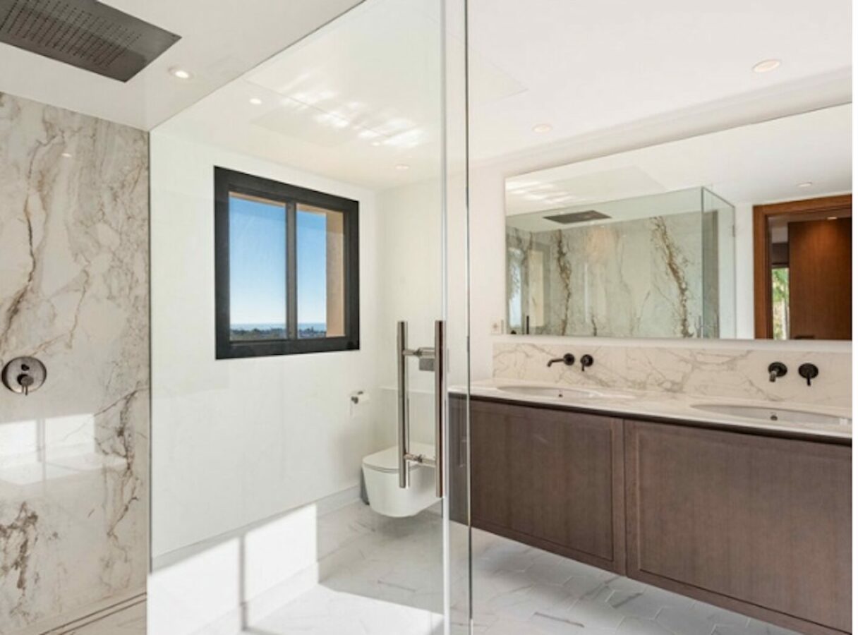 for-sale–middle-floor-apartment-les-belvederes-nueva-andalucia 2025-10-18 at 10.14.25 For sale 🌟 Middle Floor Apartment | Les Belvederes, Nueva Andalucía