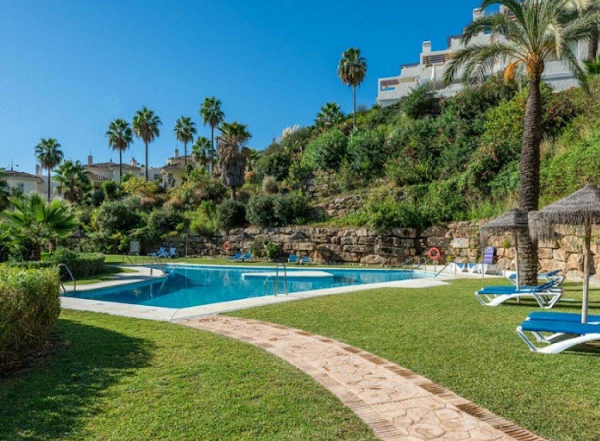 for-sale–middle-floor-apartment-les-belvederes-nueva-andalucia 2025-10-18 at 10.15.07 For sale 🌟 Middle Floor Apartment | Les Belvederes, Nueva Andalucía