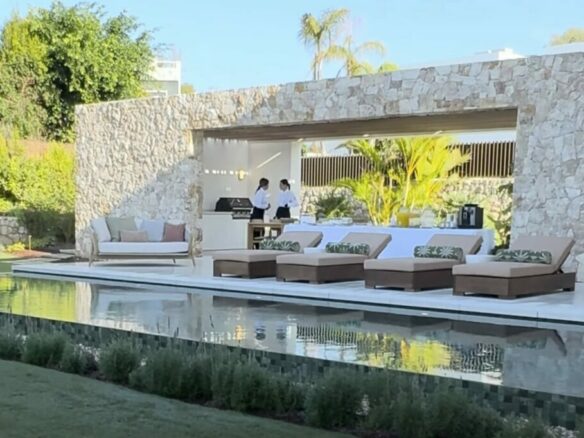 🏡 For Sale ✨ New Turnkey Modern Villa in a Prime Location  🌟 Golden Mile, Marbella 🇪🇸 —