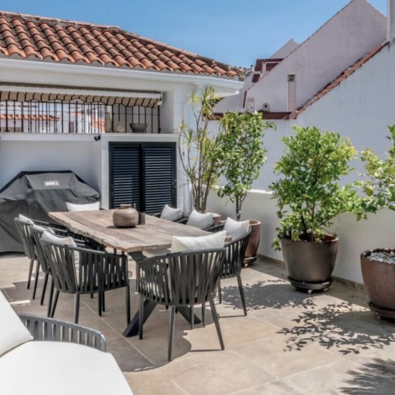 For Sale: Renovated 3-Bedroom Duplex Penthouse in La Maestranza 🌟🏡