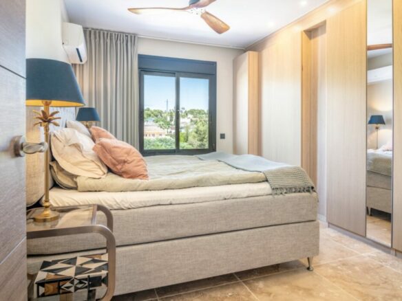 For Sale: Renovated 3-Bedroom Duplex Penthouse in La Maestranza 🌟🏡