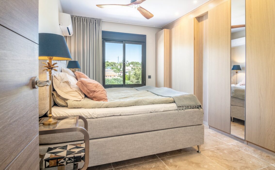 For Sale: Renovated 3-Bedroom Duplex Penthouse in La Maestranza 🌟🏡