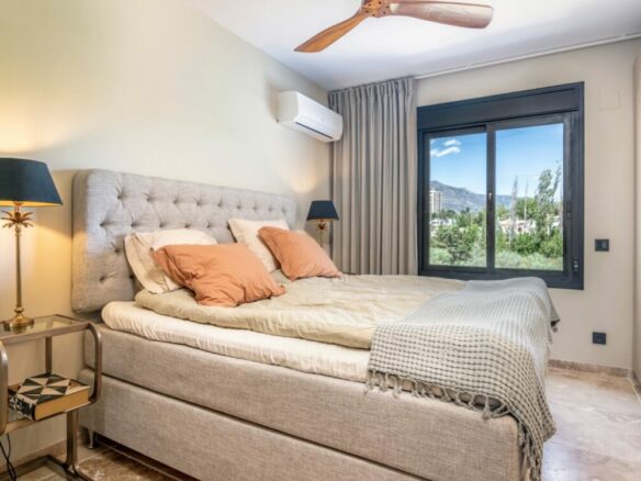 For Sale: Renovated 3-Bedroom Duplex Penthouse in La Maestranza 🌟🏡