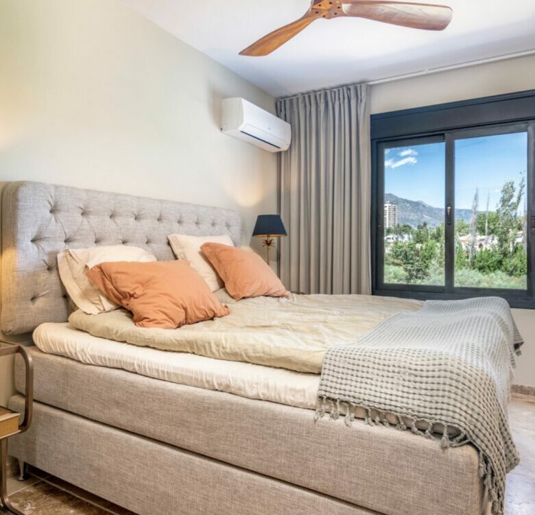 For Sale: Renovated 3-Bedroom Duplex Penthouse in La Maestranza 🌟🏡