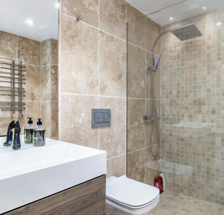 For Sale: Renovated 3-Bedroom Duplex Penthouse in La Maestranza 🌟🏡