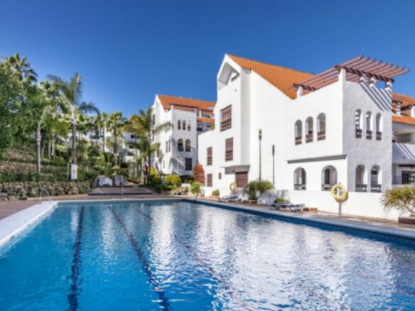 For Sale: Renovated 3-Bedroom Duplex Penthouse in La Maestranza 🌟🏡