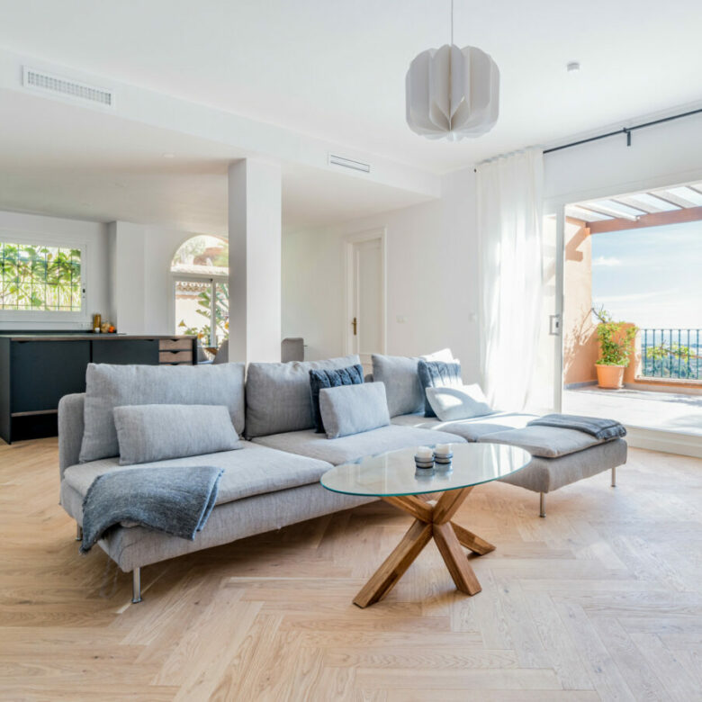 🇪🇸 For Sale  3-Bedroom Turnkey Penthouse in Nueva Andalucía, Marbella 🇪🇸