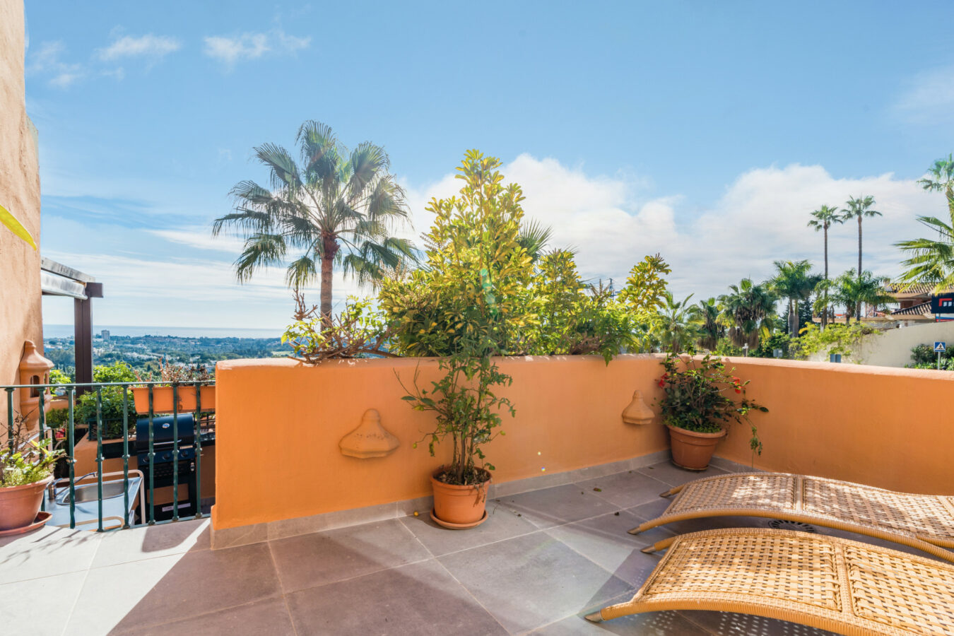 🇪🇸 For Sale  3-Bedroom Turnkey Penthouse in Nueva Andalucía, Marbella 🇪🇸