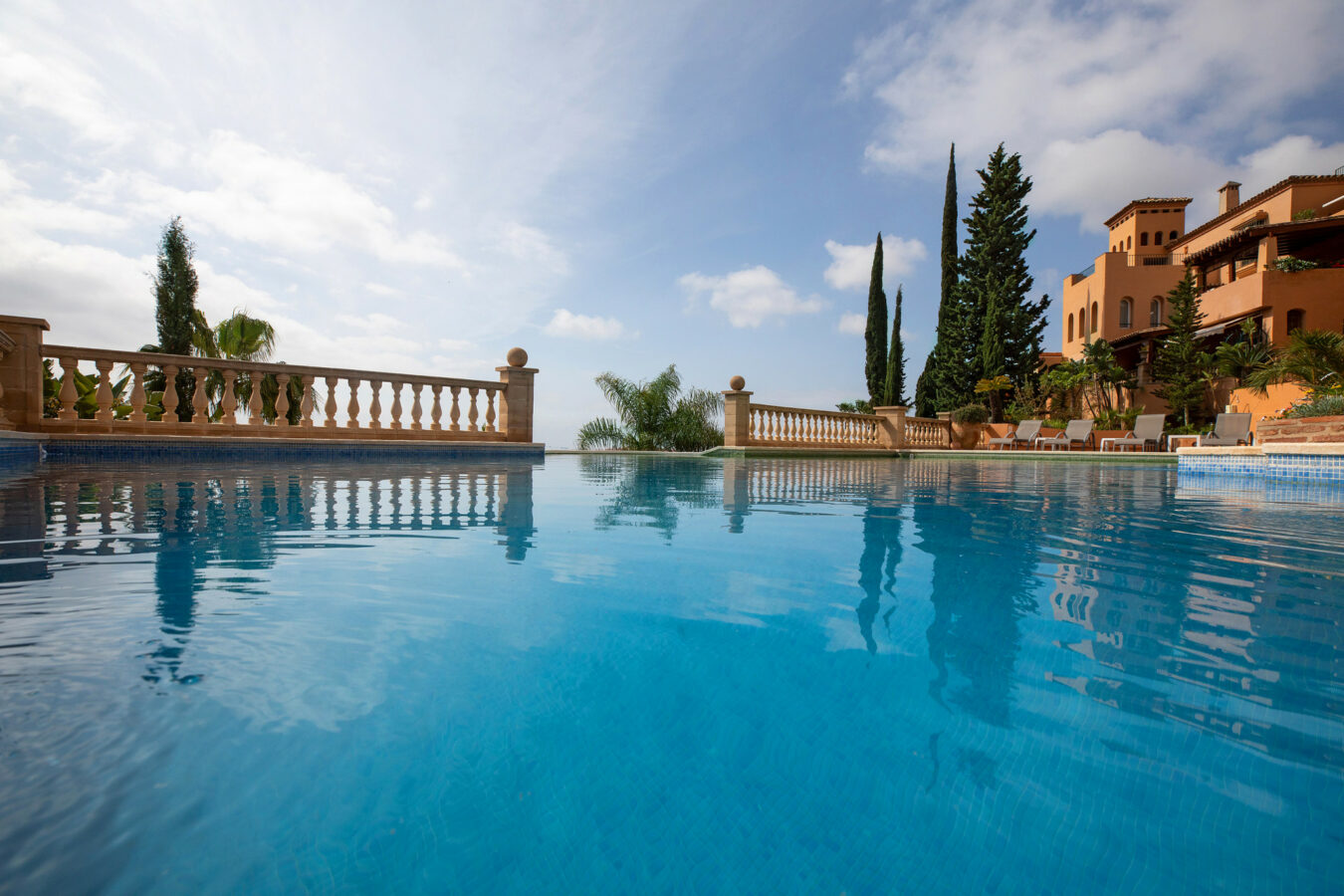 🇪🇸 For Sale  3-Bedroom Turnkey Penthouse in Nueva Andalucía, Marbella 🇪🇸