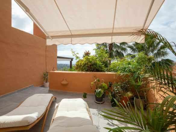 🇪🇸 For Sale  3-Bedroom Turnkey Penthouse in Nueva Andalucía, Marbella 🇪🇸