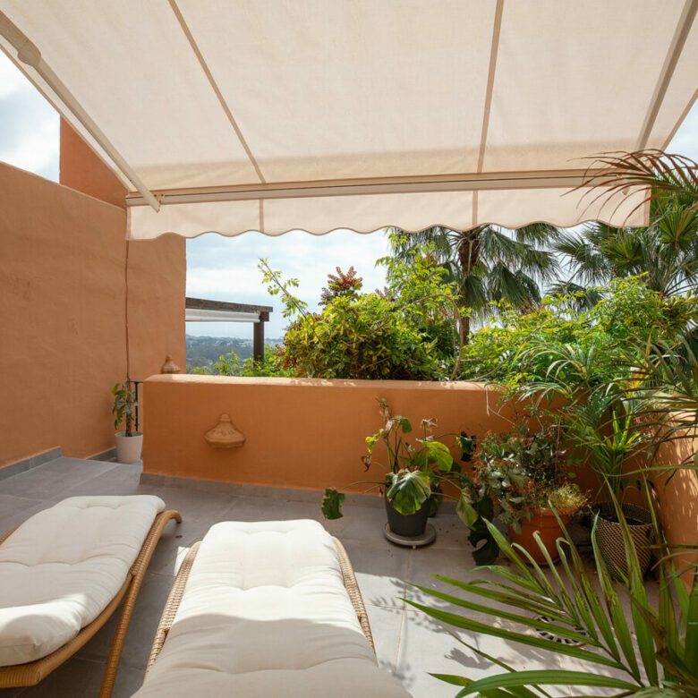 🇪🇸 For Sale  3-Bedroom Turnkey Penthouse in Nueva Andalucía, Marbella 🇪🇸