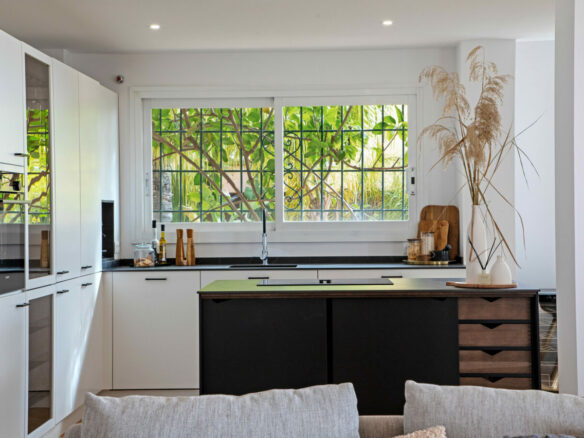 🇪🇸 For Sale  3-Bedroom Turnkey Penthouse in Nueva Andalucía, Marbella 🇪🇸