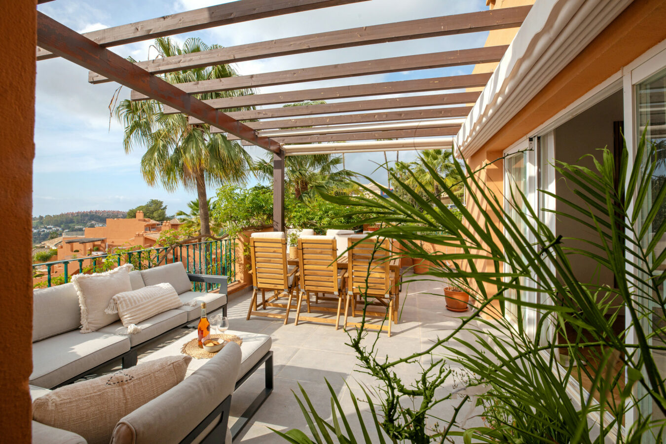🇪🇸 For Sale  3-Bedroom Turnkey Penthouse in Nueva Andalucía, Marbella 🇪🇸