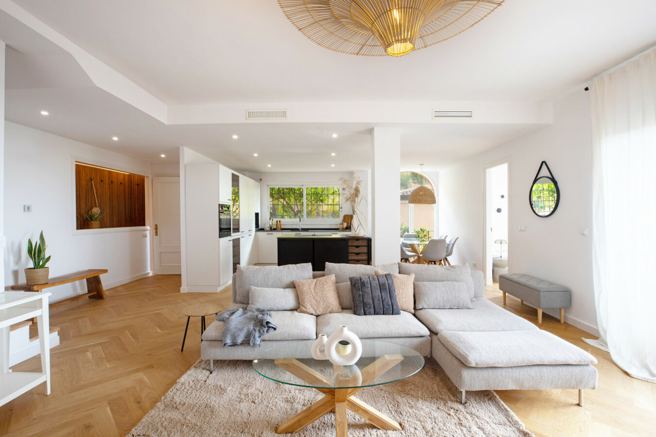 🇪🇸 For Sale  3-Bedroom Turnkey Penthouse in Nueva Andalucía, Marbella 🇪🇸