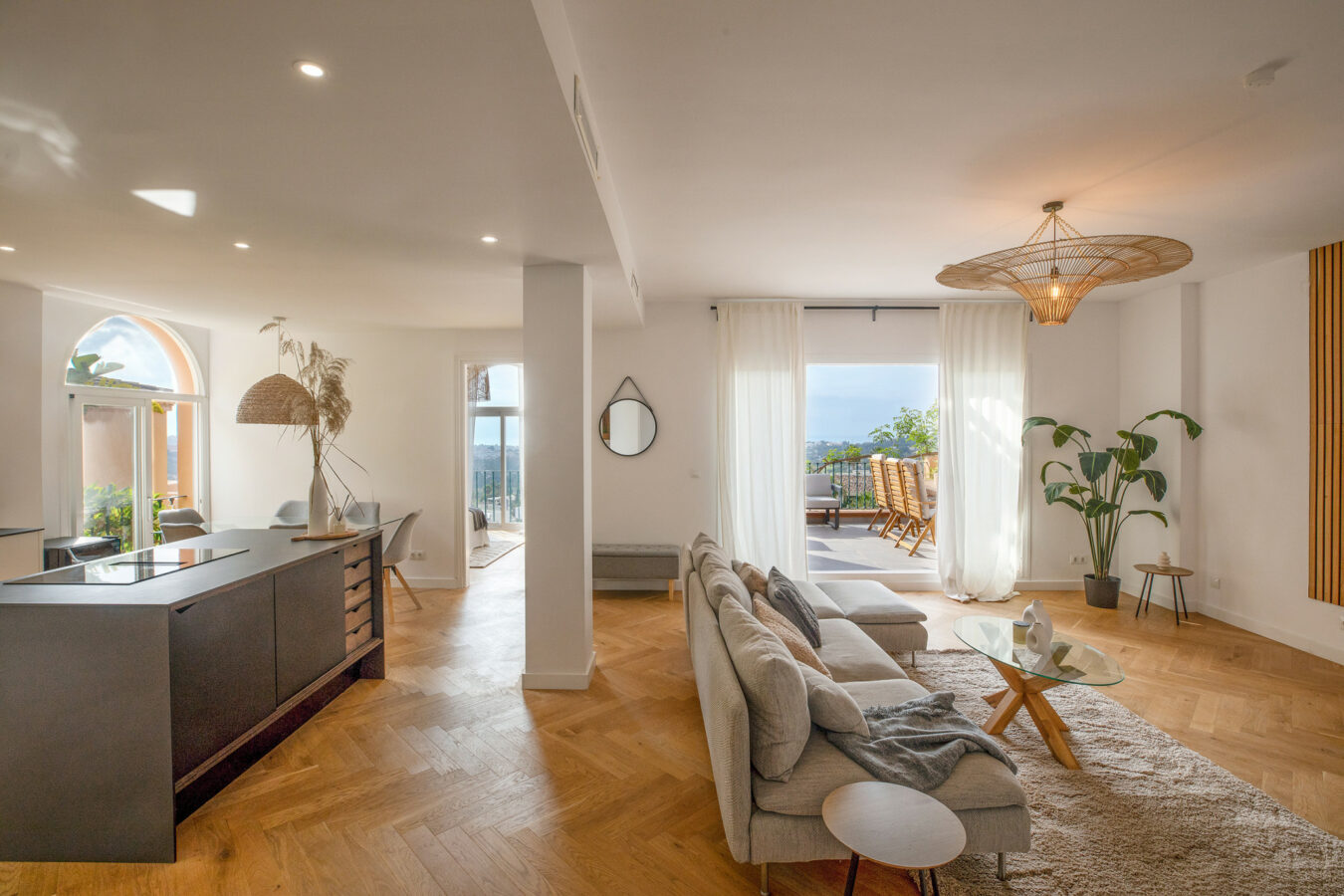 🇪🇸 For Sale  3-Bedroom Turnkey Penthouse in Nueva Andalucía, Marbella 🇪🇸