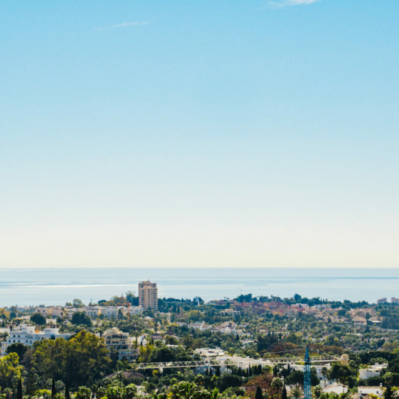 🇪🇸 For Sale  3-Bedroom Turnkey Penthouse in Nueva Andalucía, Marbella 🇪🇸