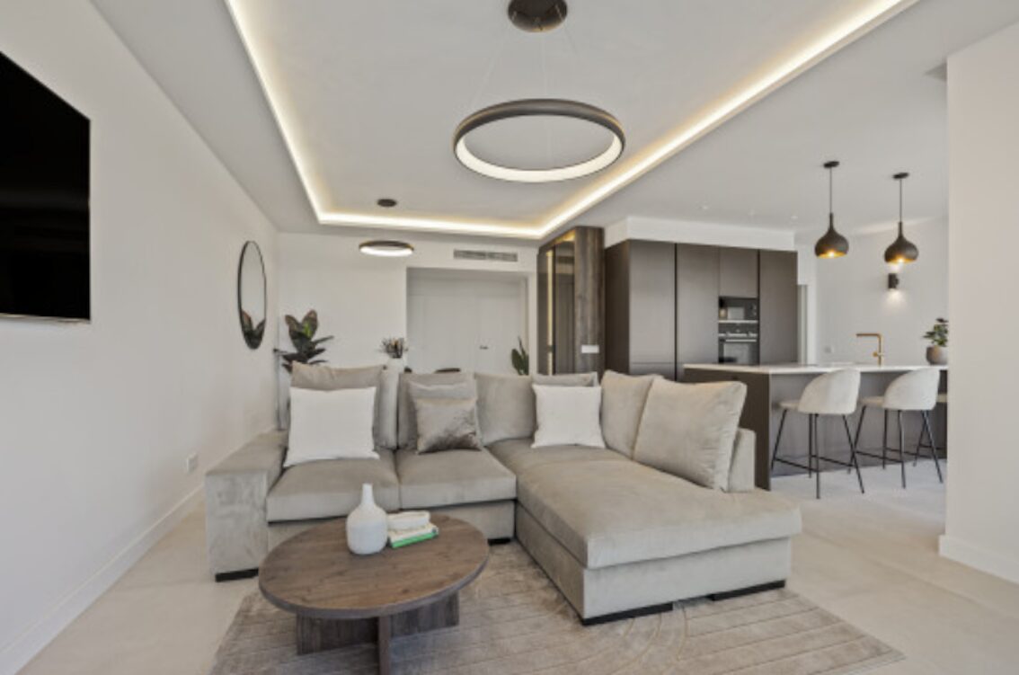For sale 🌟 Turneky 3B Apartment with Sunny Terrace – Benahavís 🌿