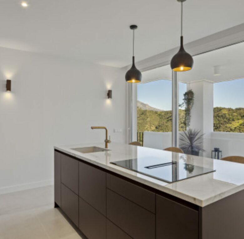 For sale 🌟 Turneky 3B Apartment with Sunny Terrace – Benahavís 🌿