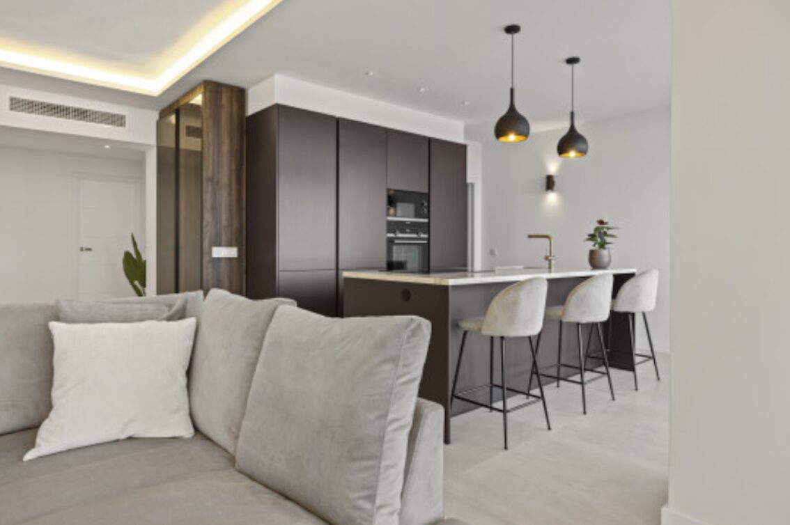 For sale 🌟 Turneky 3B Apartment with Sunny Terrace – Benahavís 🌿