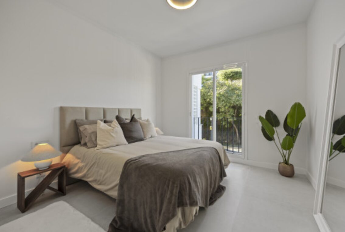 For sale 🌟 Turneky 3B Apartment with Sunny Terrace – Benahavís 🌿