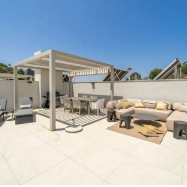 Modern Turnkey 3B Duplex Penthouse – La Quinta, Benahavís 🌿