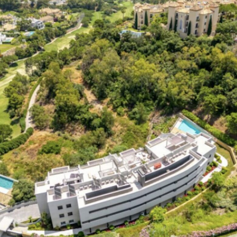 Modern Turnkey 3B Duplex Penthouse – La Quinta, Benahavís 🌿
