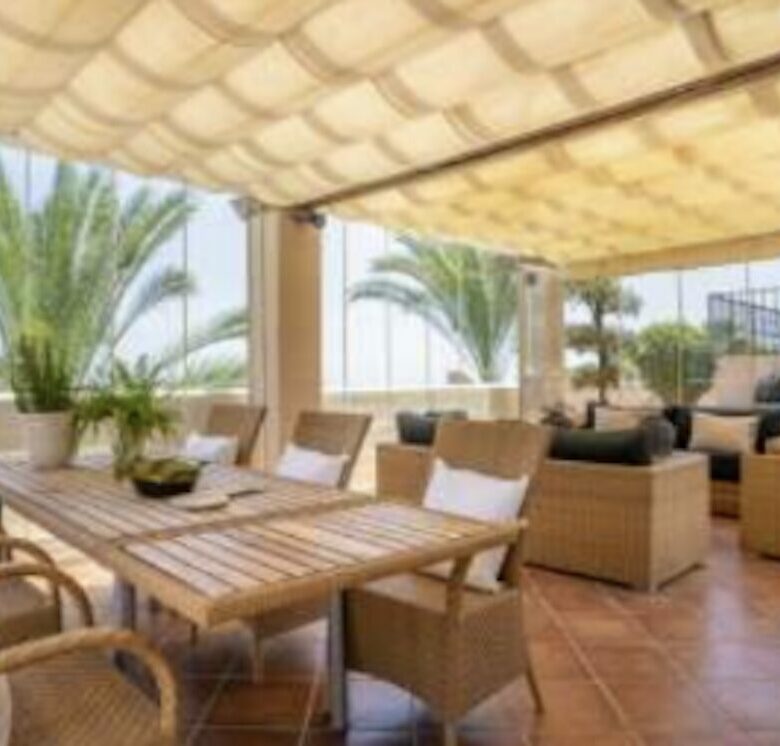 🏝️ Stunning Duplex Penthouse with Private Heated Pool – El Paraíso Hills, Estepona East 🌴