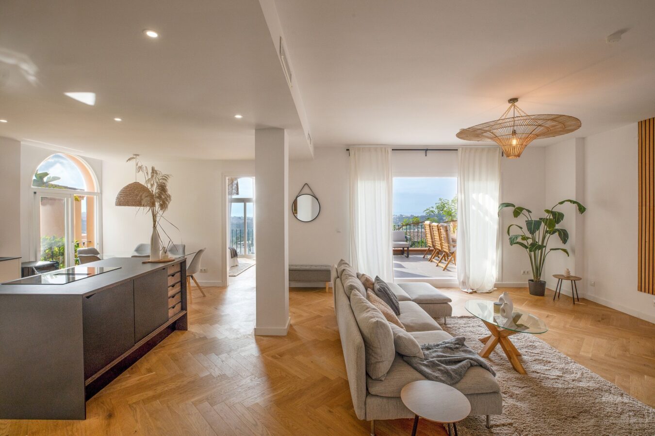 🇪🇸 For Sale  3-Bedroom Turnkey Penthouse in Nueva Andalucía, Marbella 🇪🇸