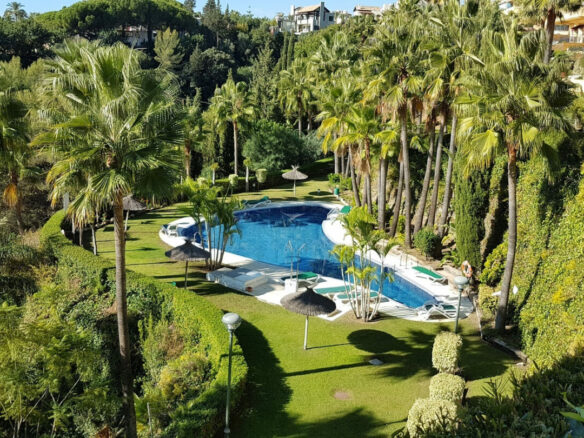 For sale 3B Penthouse 📍 Condado de Sierra Blanca, Marbella 🏡