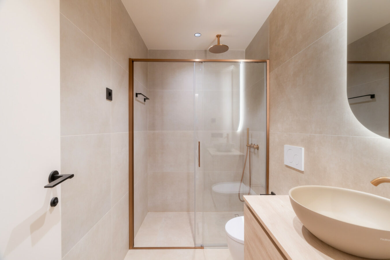0a4a4ff3-f753-4a61-85b1-90deb8f7aef1 🏡 For Sale: Les Belvederes, Nueva Andalucía – Marbella 🌴☀️ 3 Bed 🛏️ | 3 Bath 🛁 | Fully Renovated ✨