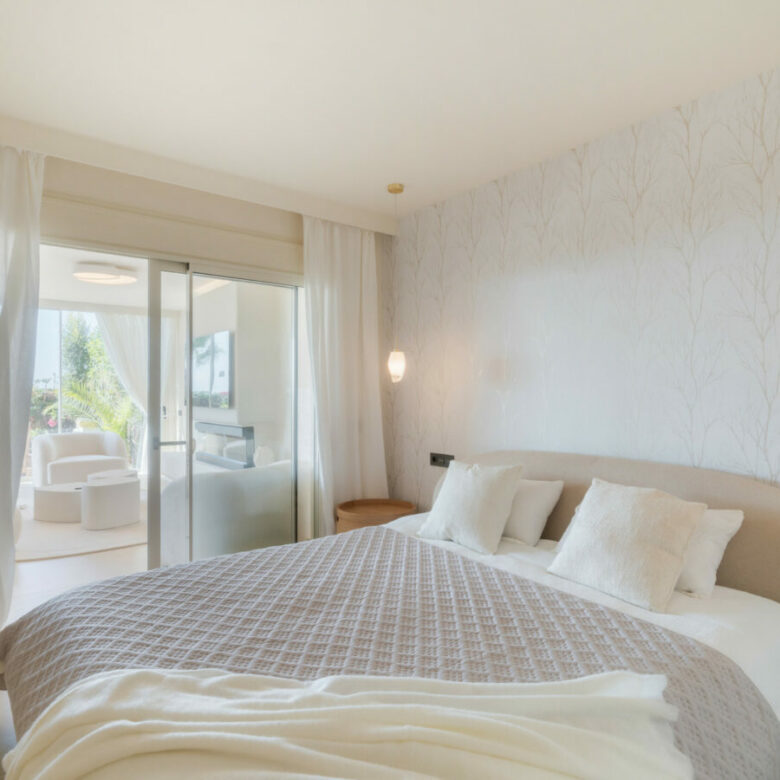 🏡 For Sale: Les Belvederes, Nueva Andalucía – Marbella 🌴☀️ 3 Bed 🛏️ | 3 Bath 🛁 | Fully Renovated ✨