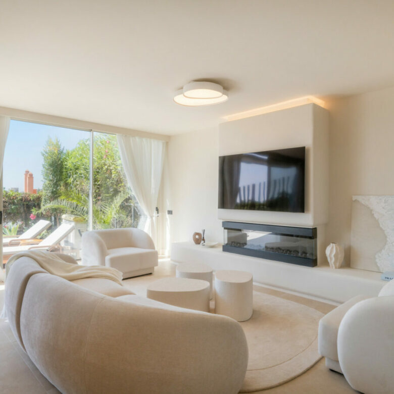🏡 For Sale: Les Belvederes, Nueva Andalucía – Marbella 🌴☀️ 3 Bed 🛏️ | 3 Bath 🛁 | Fully Renovated ✨