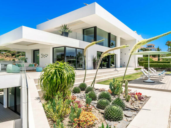 For sale –  Contemporary Villa  in Vega Colorado – Panoramic Sea & Mountain Views 🇪🇸