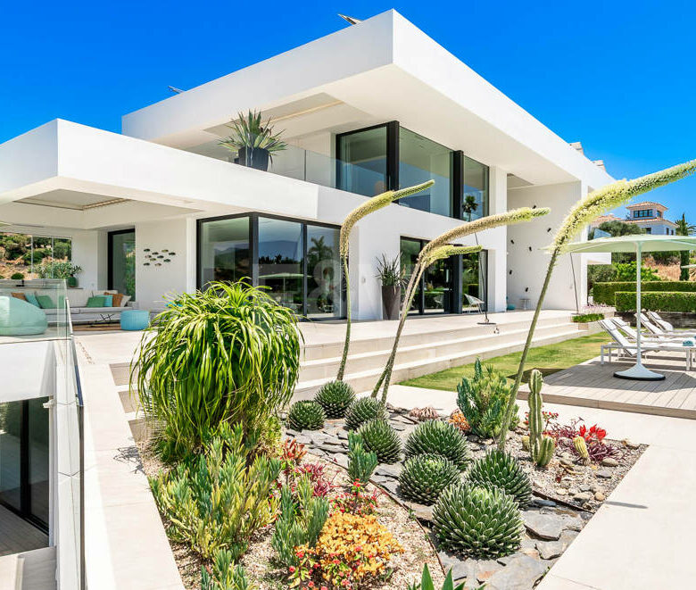 For sale –  Contemporary Villa  in Vega Colorado – Panoramic Sea & Mountain Views 🇪🇸