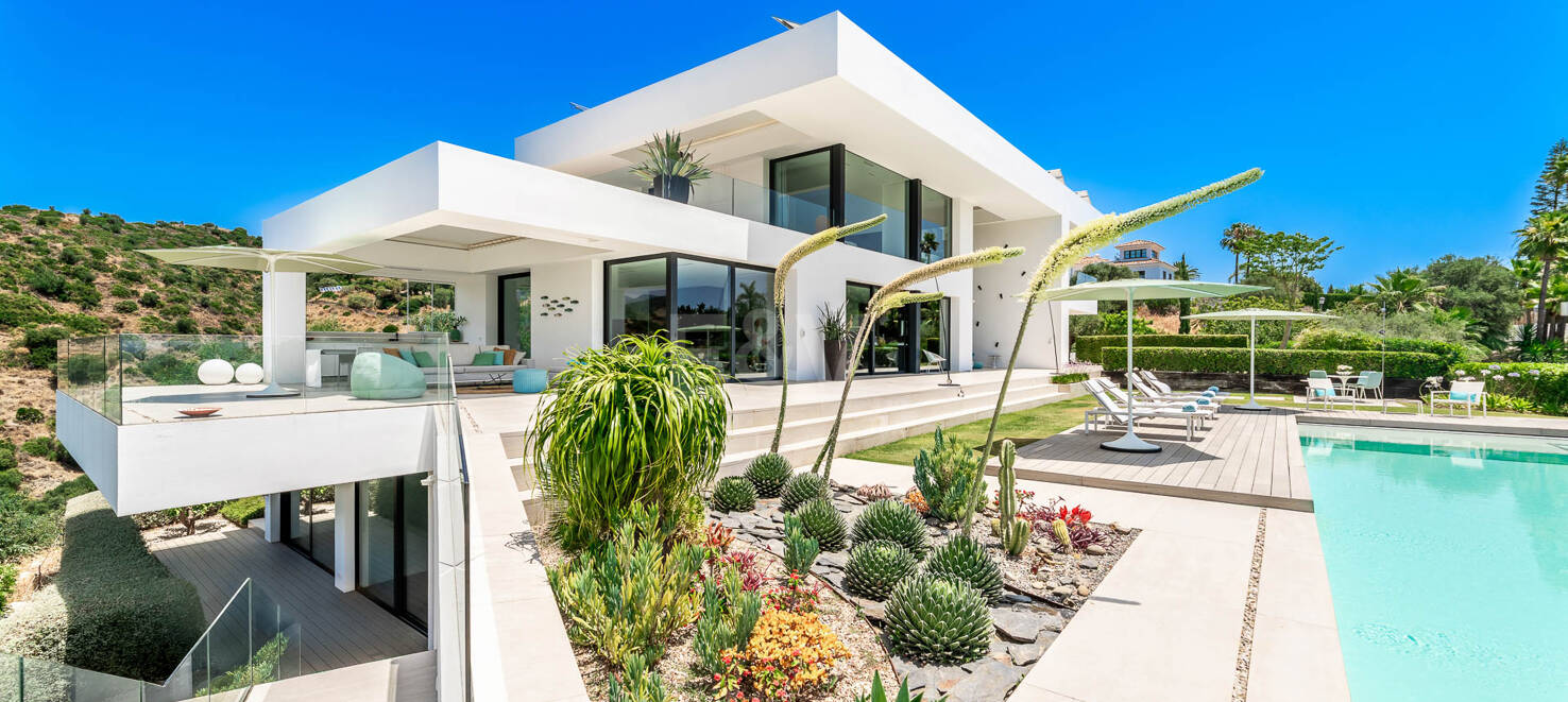 For sale –  Contemporary Villa  in Vega Colorado – Panoramic Sea & Mountain Views 🇪🇸
