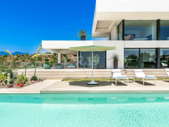 For sale –  Contemporary Villa  in Vega Colorado – Panoramic Sea & Mountain Views 🇪🇸