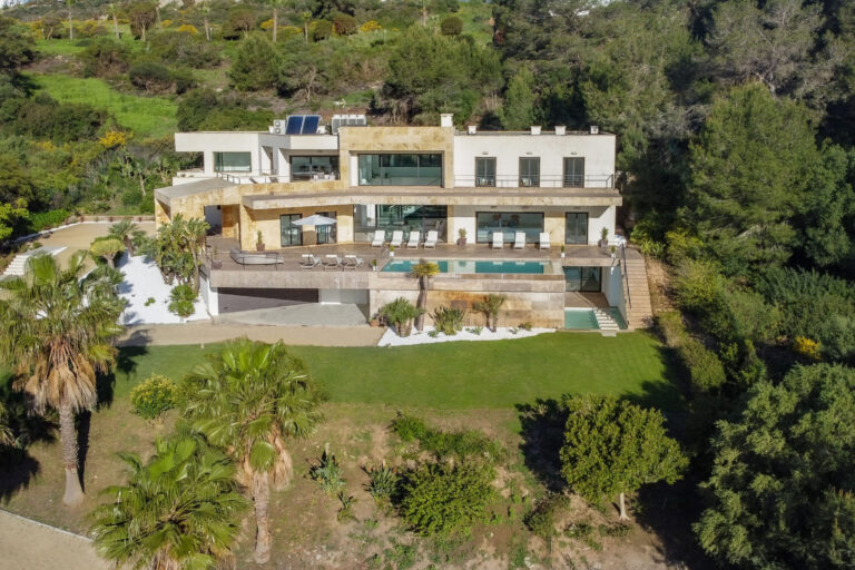For Sale: Sotogrande Luxurious Sea View Mansion with Stunning Scenery 🌊🏡