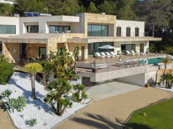 For Sale: Sotogrande Luxurious Sea View Mansion with Stunning Scenery 🌊🏡