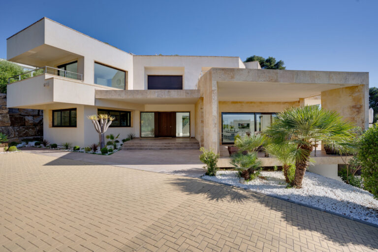 For Sale: Sotogrande Luxurious Sea View Mansion with Stunning Scenery 🌊🏡