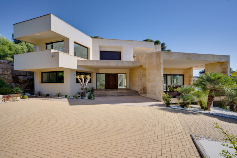 For Sale: Sotogrande Luxurious Sea View Mansion with Stunning Scenery 🌊🏡