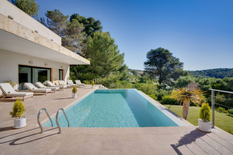 For Sale: Sotogrande Luxurious Sea View Mansion with Stunning Scenery 🌊🏡