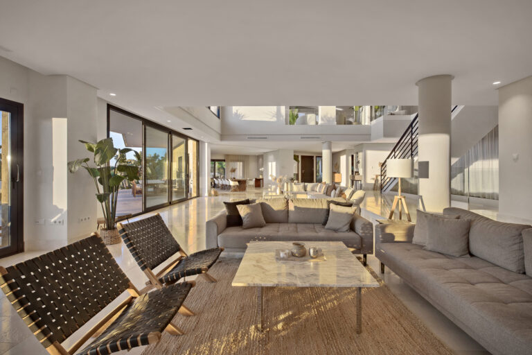 For Sale: Sotogrande Luxurious Sea View Mansion with Stunning Scenery 🌊🏡