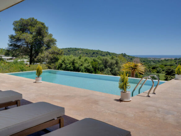 For Sale: Sotogrande Luxurious Sea View Mansion with Stunning Scenery 🌊🏡