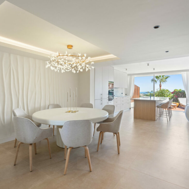 🏡 For Sale: Les Belvederes, Nueva Andalucía – Marbella 🌴☀️ 3 Bed 🛏️ | 3 Bath 🛁 | Fully Renovated ✨
