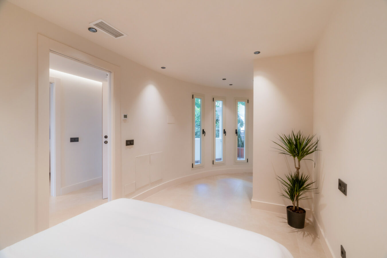 d23d8ae1-c874-4299-872b-08a1d3c0c279 🏡 For Sale: Les Belvederes, Nueva Andalucía – Marbella 🌴☀️ 3 Bed 🛏️ | 3 Bath 🛁 | Fully Renovated ✨
