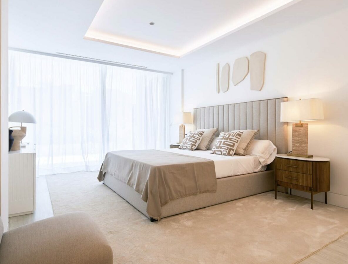 For sale 🏖️ A Brand-New Beachfront Development in Estepona 🇪🇸☀️