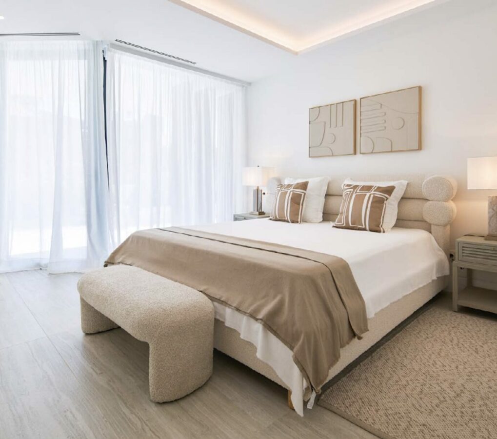 For sale 🏖️ A Brand-New Beachfront Development in Estepona 🇪🇸☀️